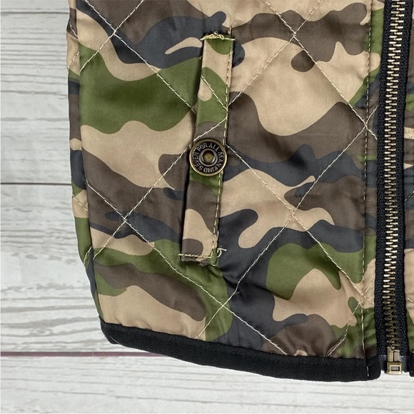 7 For All Mankind Baby Camo Vest - Picture 8 of 13